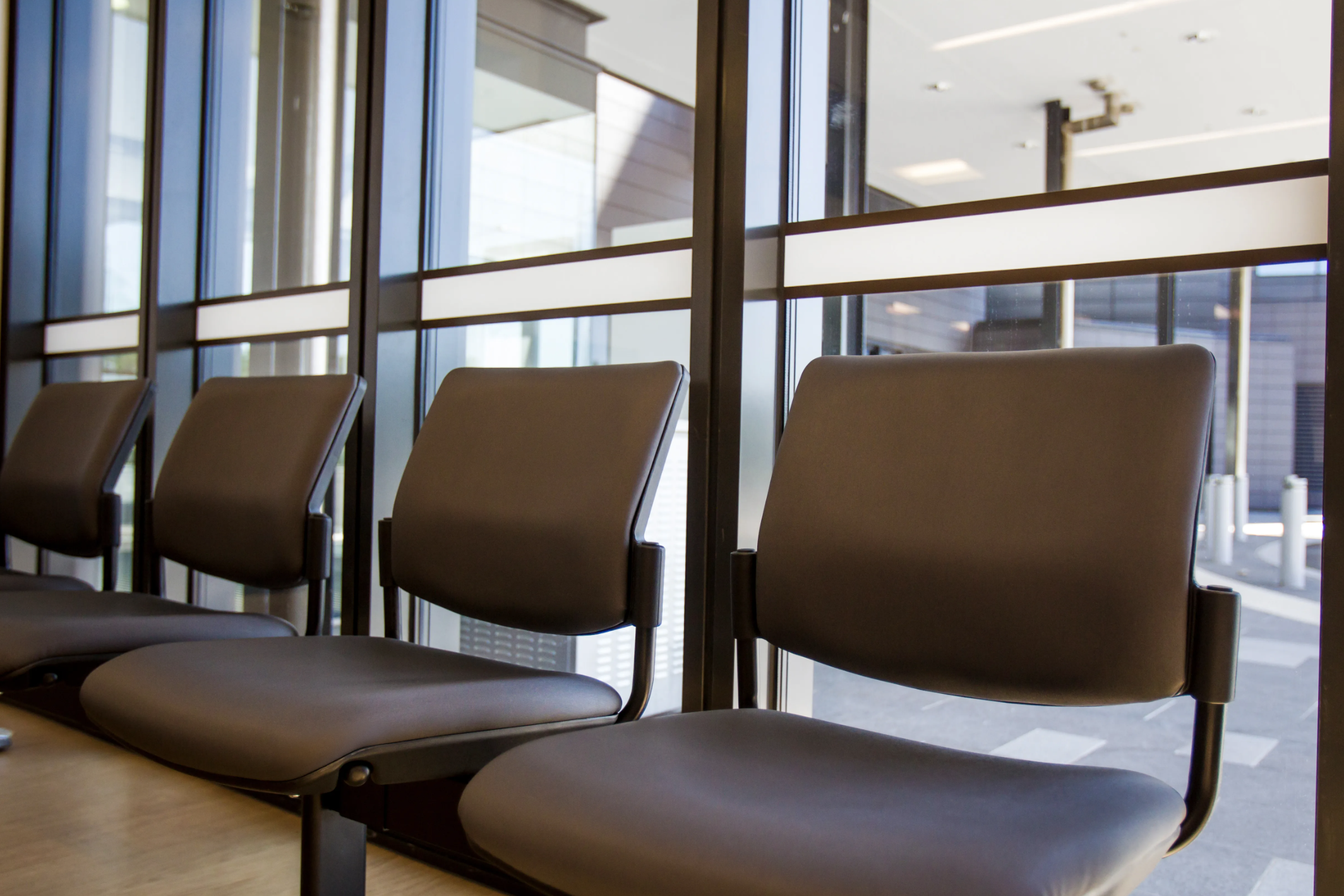 Venice Linea 4 Seater - Image 2